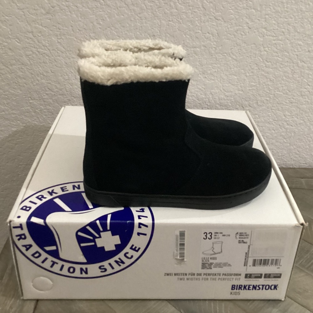 Birkenstock Kids' Lille Faux Shearling Lined Bootie (Little Kid), size 2US/33EU